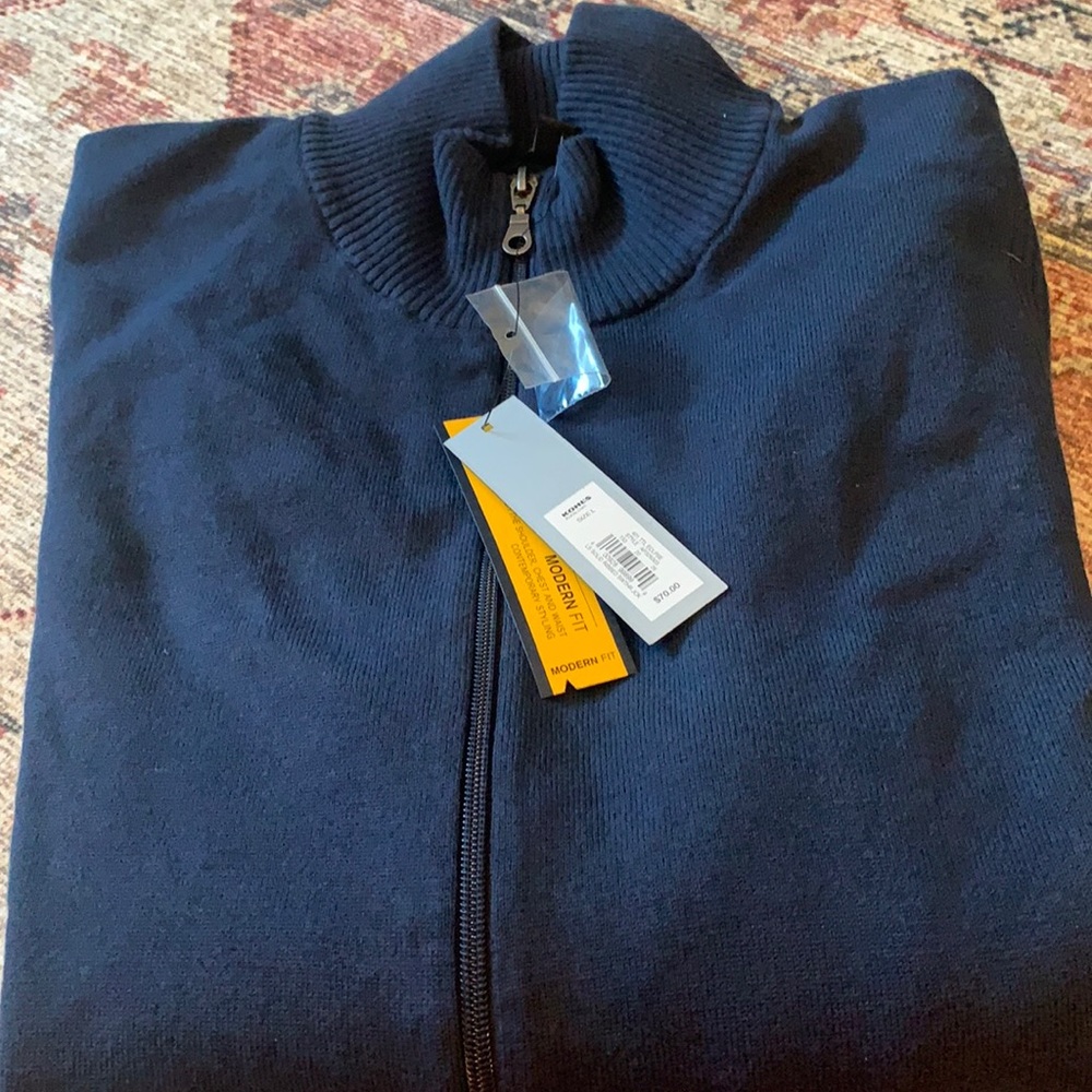 Apt 9 zip up sweater. Men’s large. NWT.